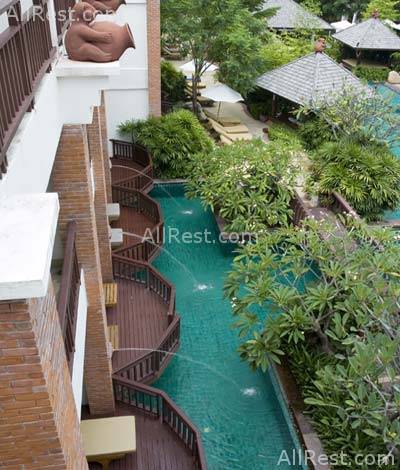 Woodlands Resort 2